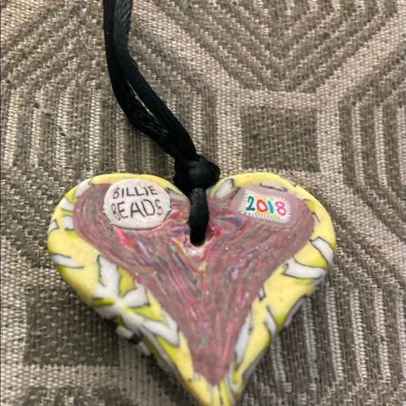 Billie Beads Heart Shaped Crystal Pendant Necklace - Picture 6 of 6